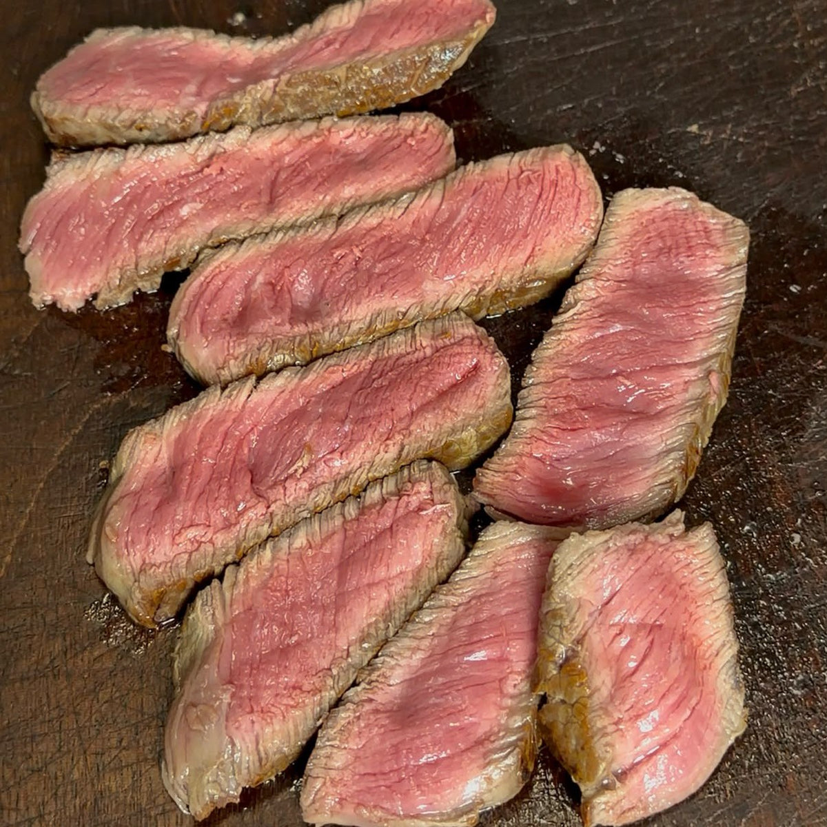 Filet (Lomo) gegrillt und aufgeschnitten - Serviervorschlag